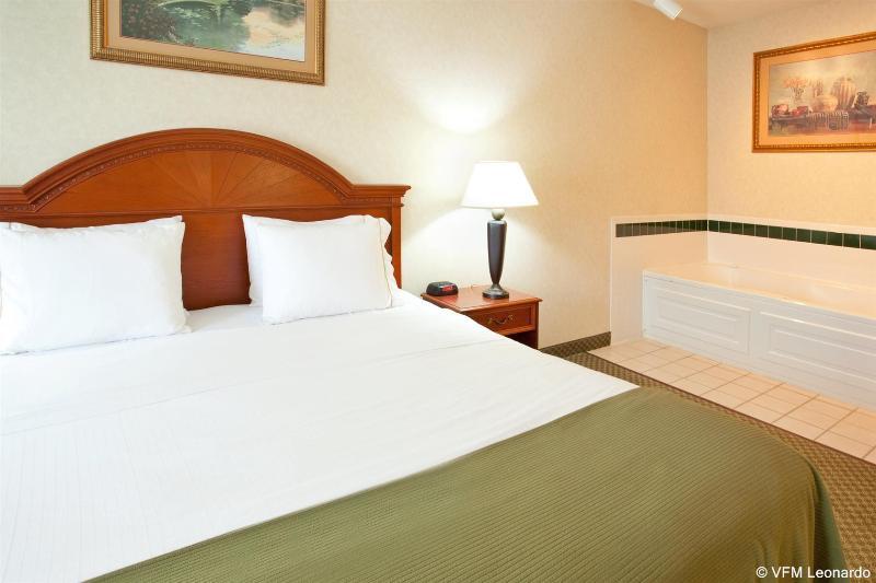Holiday Inn Express Hotel & Suites Elkhart-South Экстерьер фото